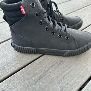 Levi's Men's Charcoal High-Top Sneakers